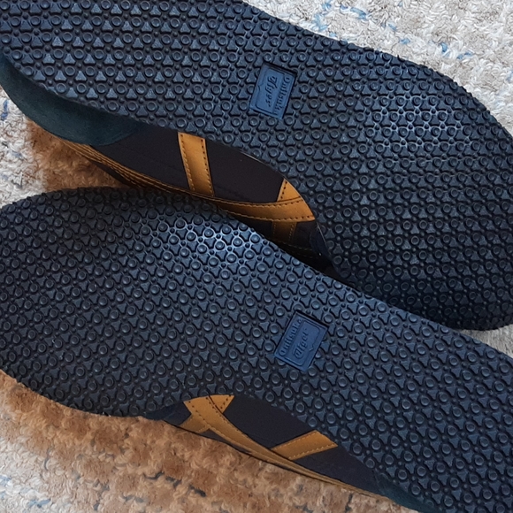 Onitsuka Tiger by Asics Navy and Gold Sneakers - Picture 3 of 10